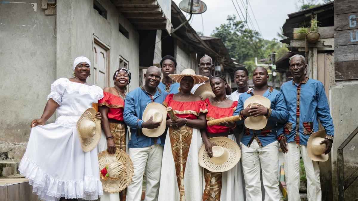 „Kunst ist Widerstand“: Das 2. Afro Gathering feiert das afrikanische Erbe mit Musik, Tanz und dem Wissen der Vorfahren.