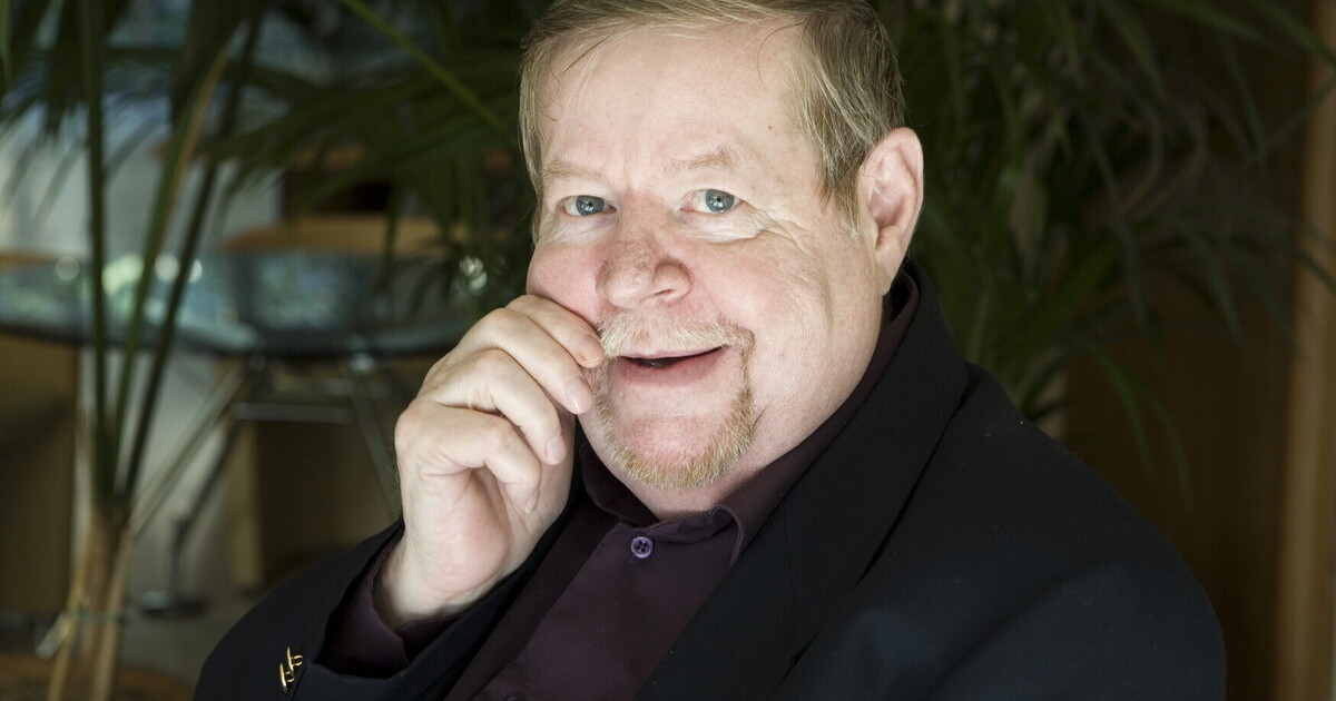 Zelfs God heeft feestdagen nodig, zegt Arto Paasilinna