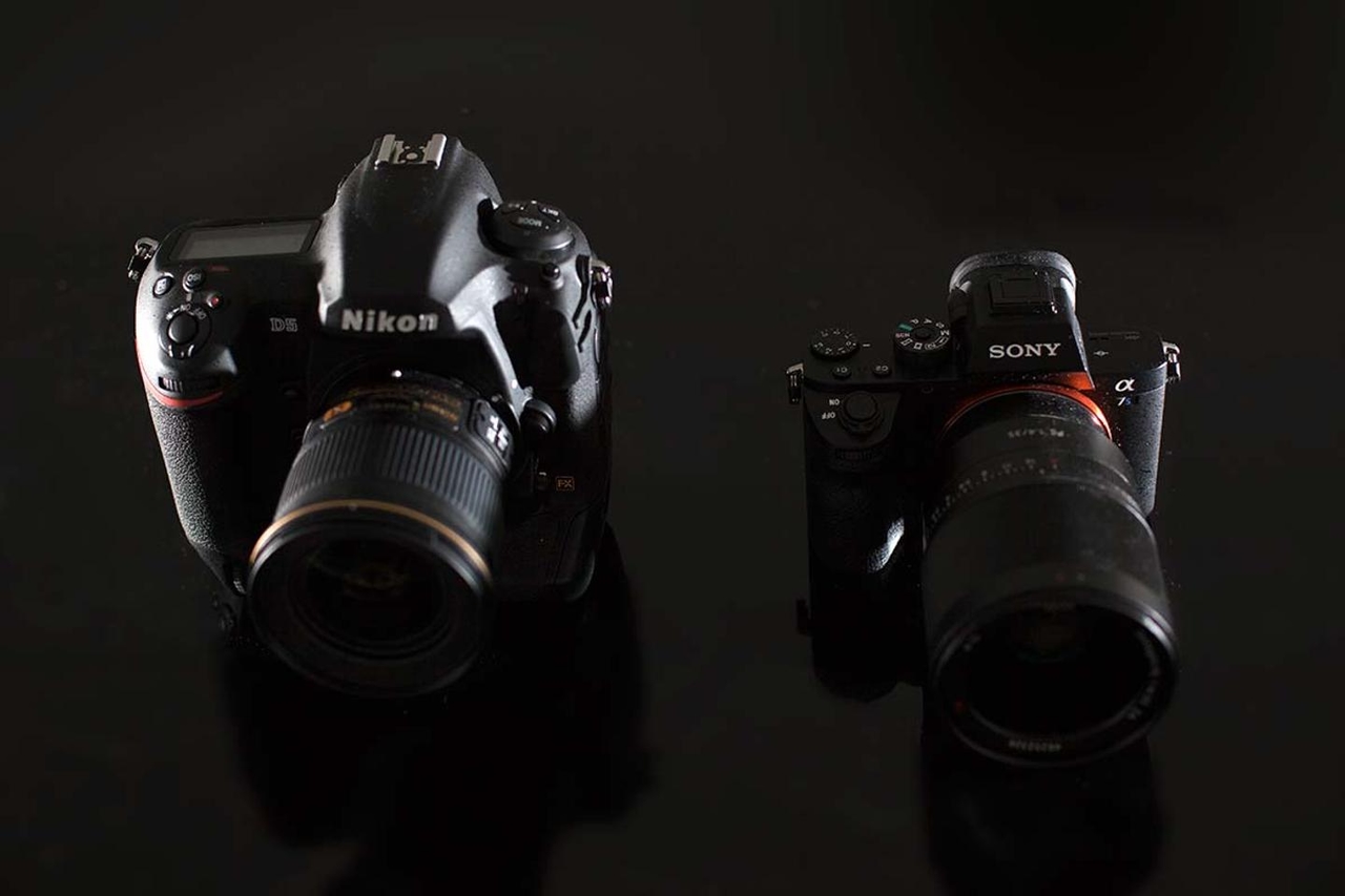 Should you ditch your SLR camera and switch to a mirrorless camera?