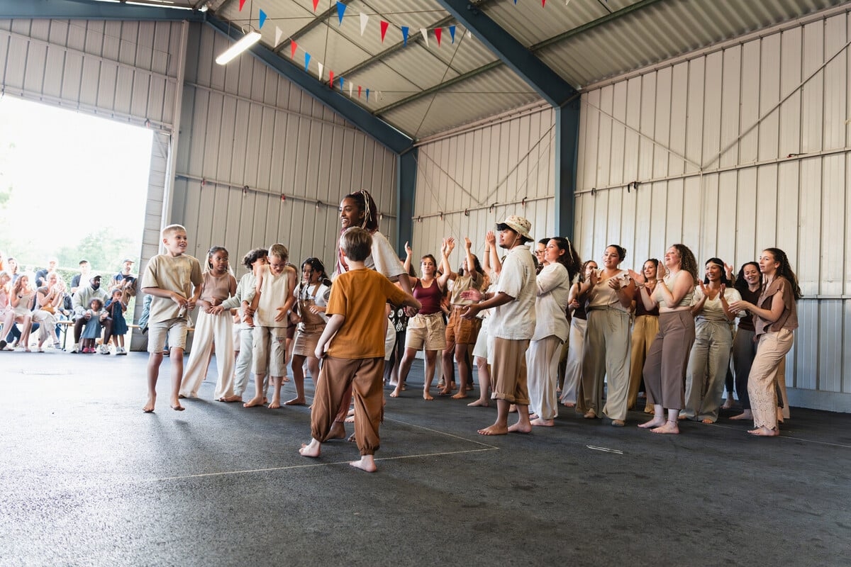 A “cocoon of energy” to close the dance workshop