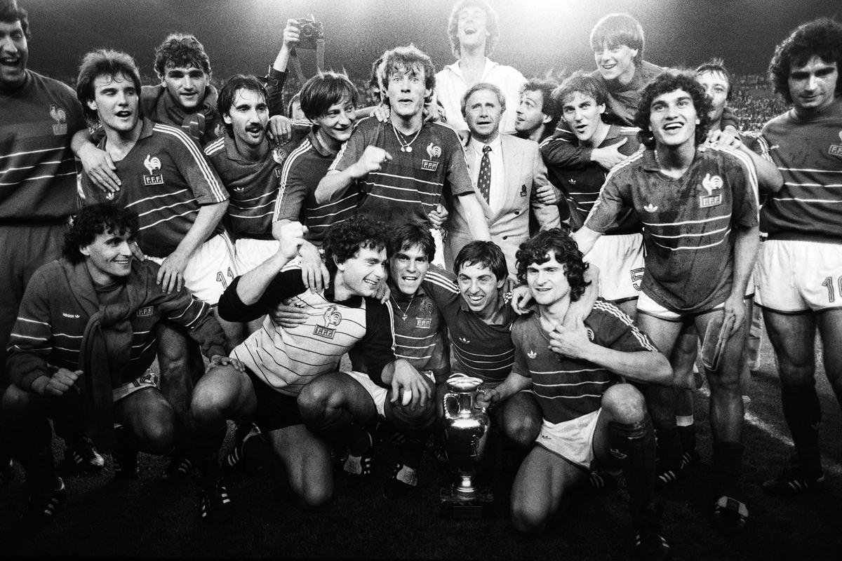 Die Ephemeride vom 27. Juni: 1984 gewann die französische Fußballmannschaft ihre erste Europameisterschaft
