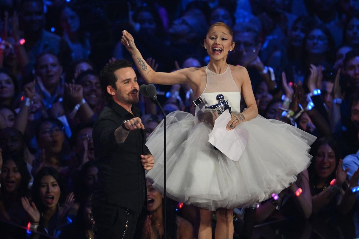 MTV Video Müzik Ödülleri: Ariana Grande "Brighter Days Ahead" ile kazandı