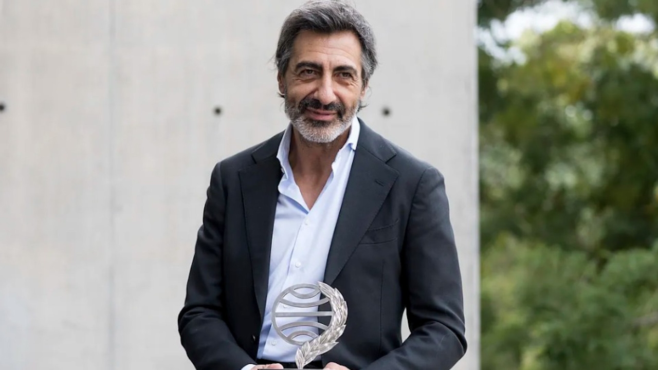 Juan del Val, Planeta Prize winner: "If I criticize Pedro Sánchez, I'm a terrible fascist, and when I criticize Ayuso, I'm a dangerous red."