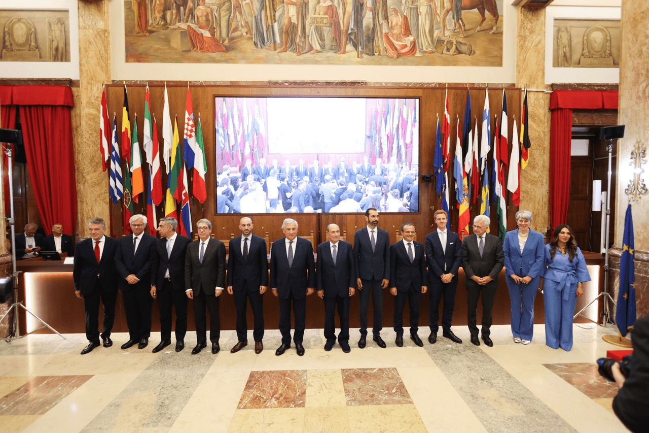 Beginn der Feierlichkeiten zum 70. Jahrestag der Konferenz von Messina