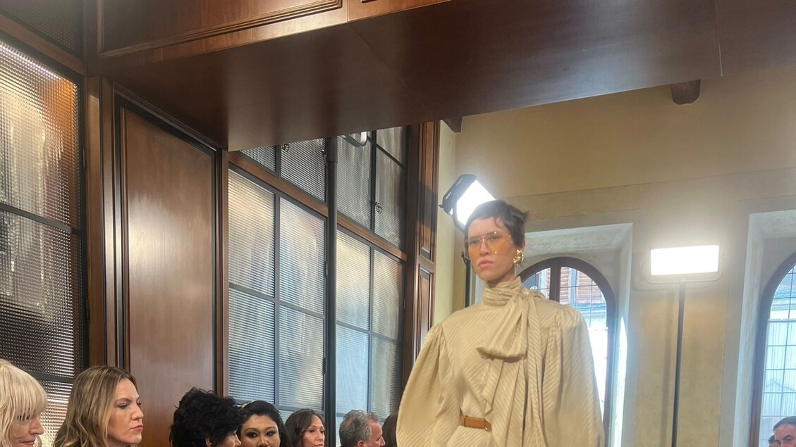 Gucci Cruise 2026 herinterpreteert het archief, modeshow in Florence