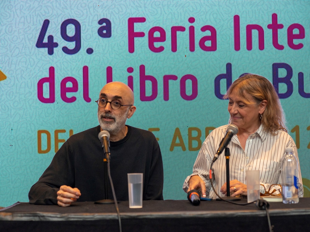 “Tarantula”: Eduardo Halfon presented his work in a packed Sala Storni