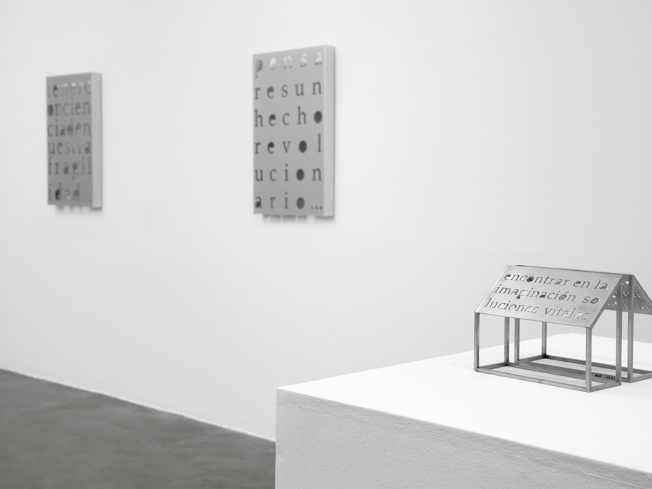 La fragilité comme art : la nouvelle exposition de Marie Orensanz chez Ruth Benzacar
