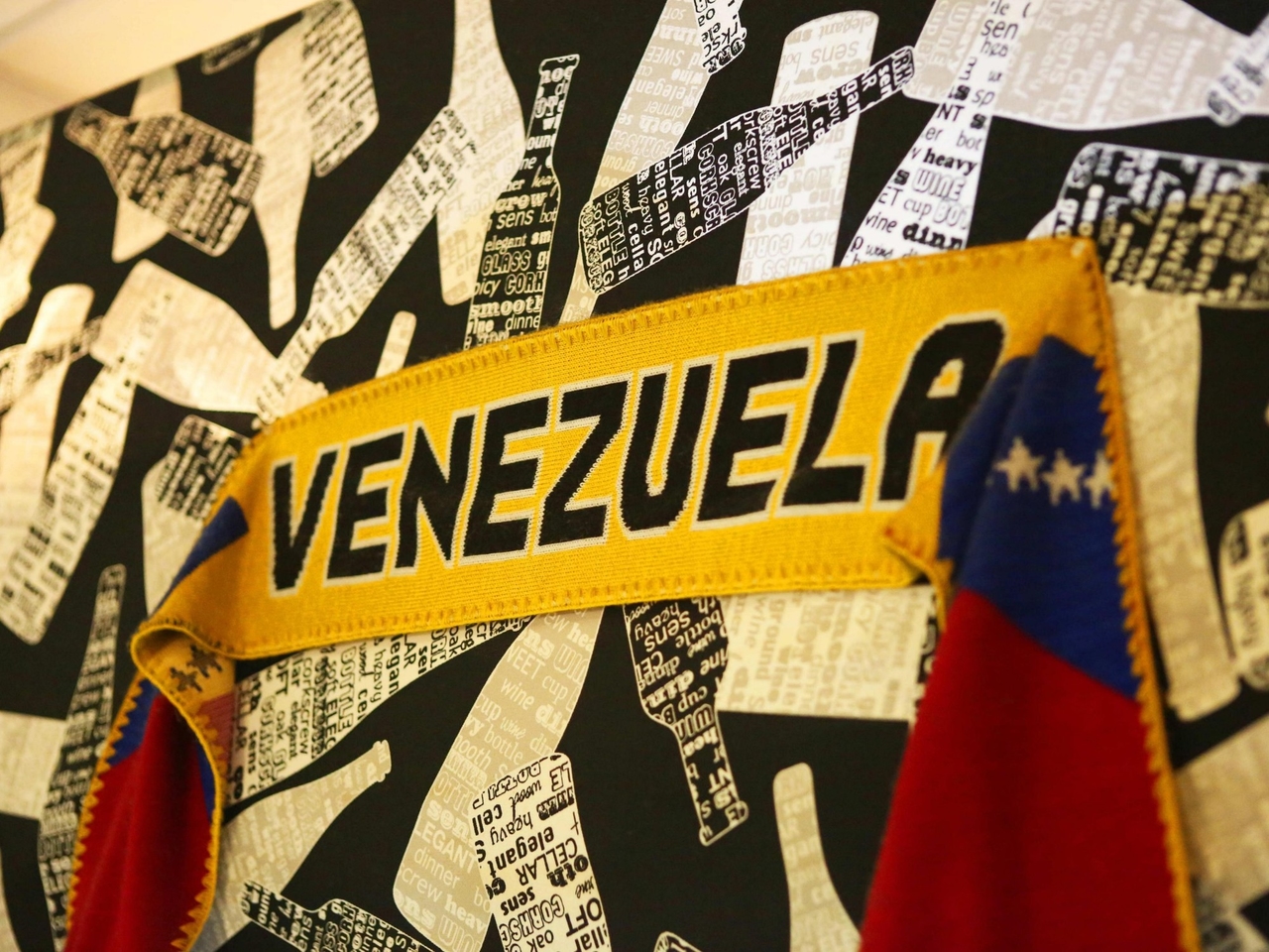 The Venezuelan diaspora and a compass for narrative in transit