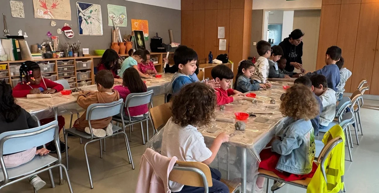 Nationale Tegeldag gevierd in de stad met workshops en rondleidingen