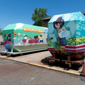 Buona arte per buone azioni: il prossimo fine settimana, il Belchertown Trash Gala presenterà tre murales commissionati di recente per la stazione di trasferimento