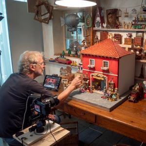 Harikalar dünyası: Walter Wick'in Norman Rockwell Müzesi'ndeki dinamik fotoğrafik çizimleri