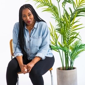 ‘They are the holders of history’: Women share stories, not advice, at live ‘Tell Her This’ podcast show next week at Bombyx