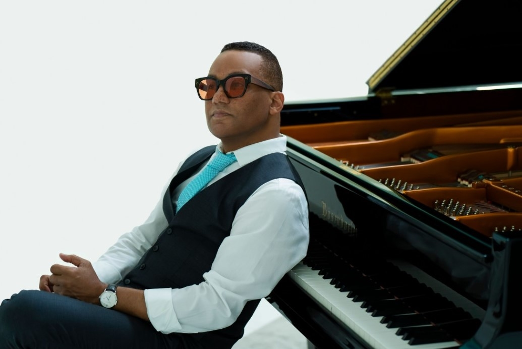 Гонсало Рубалькаба открывает Pomigliano Jazz с дани уважения Пино Даниэле: превью нового альбома «For Pino»