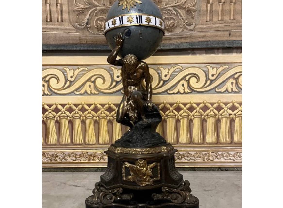 Palazzo Reale und Villa Pignatelli, Gönner intervenieren. Der Rotary Club Napoli restauriert 2 wertvolle Uhren