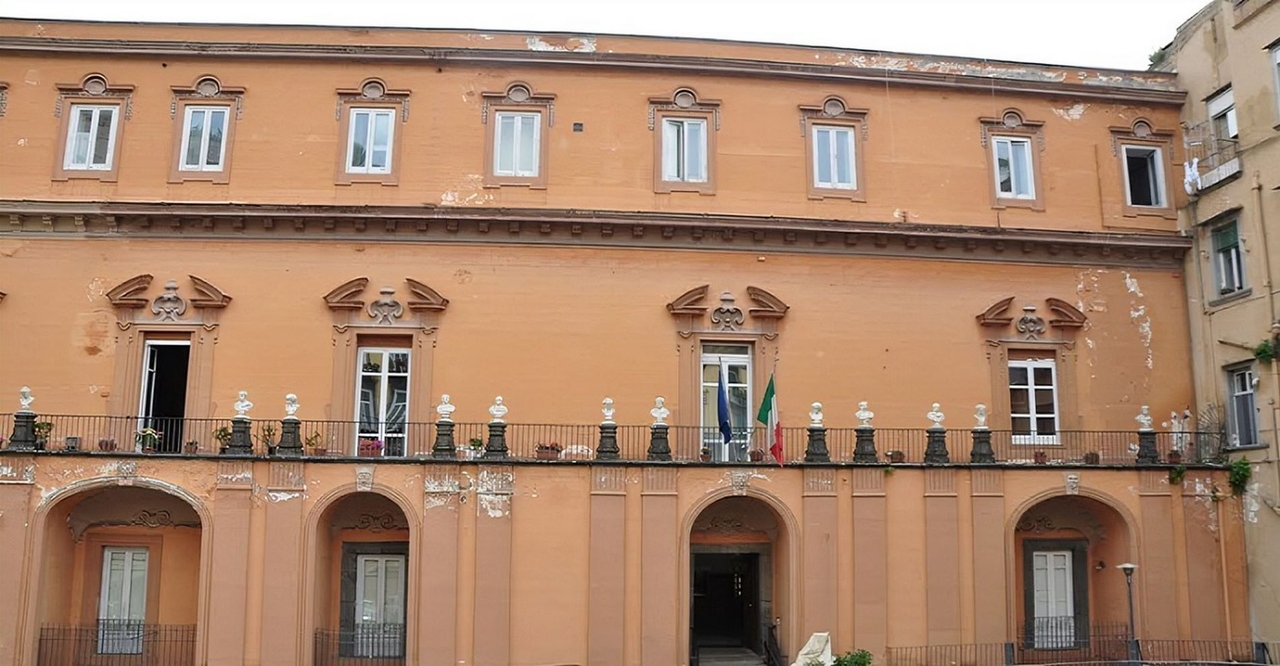 Dia de portas abertas no Instituto Pontano: as portas abrem ao público em 10 de setembro. A escola primária também abre este ano.