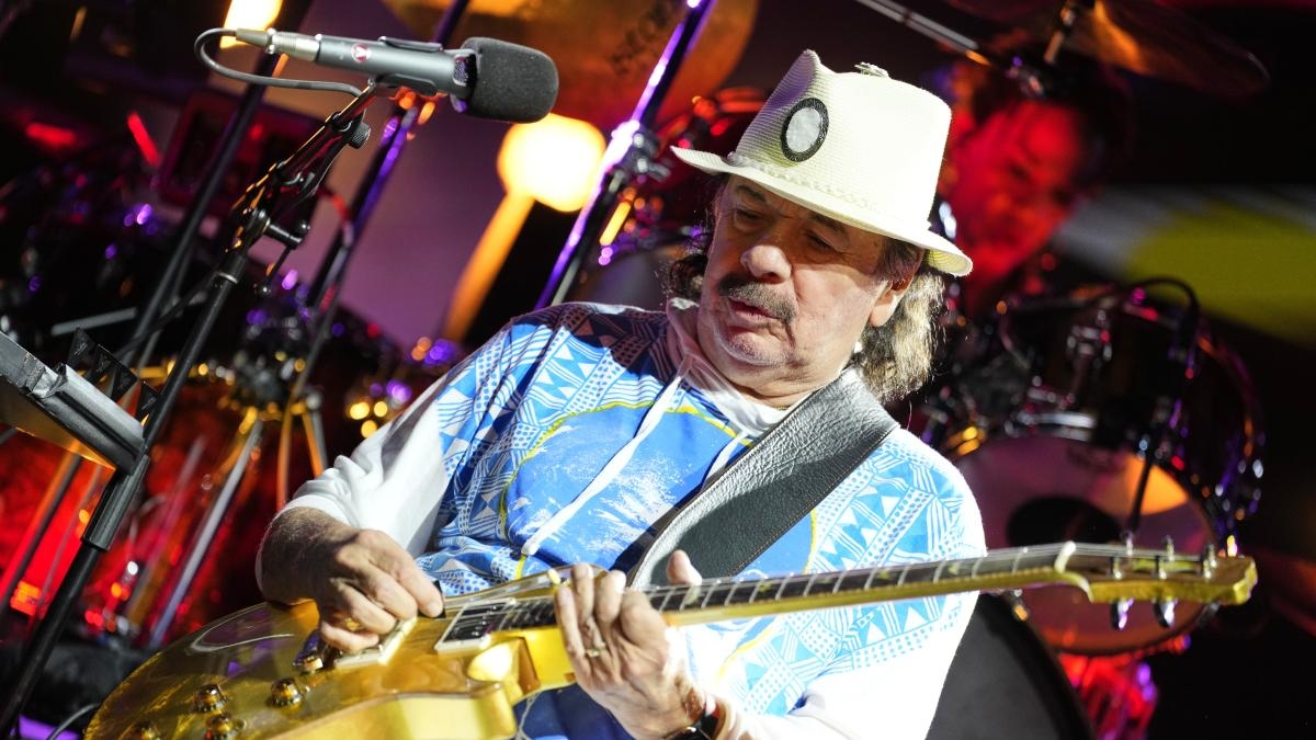 Santana riaccende il Palau Sant Jordi 25 anni dopo 'Supernatural'