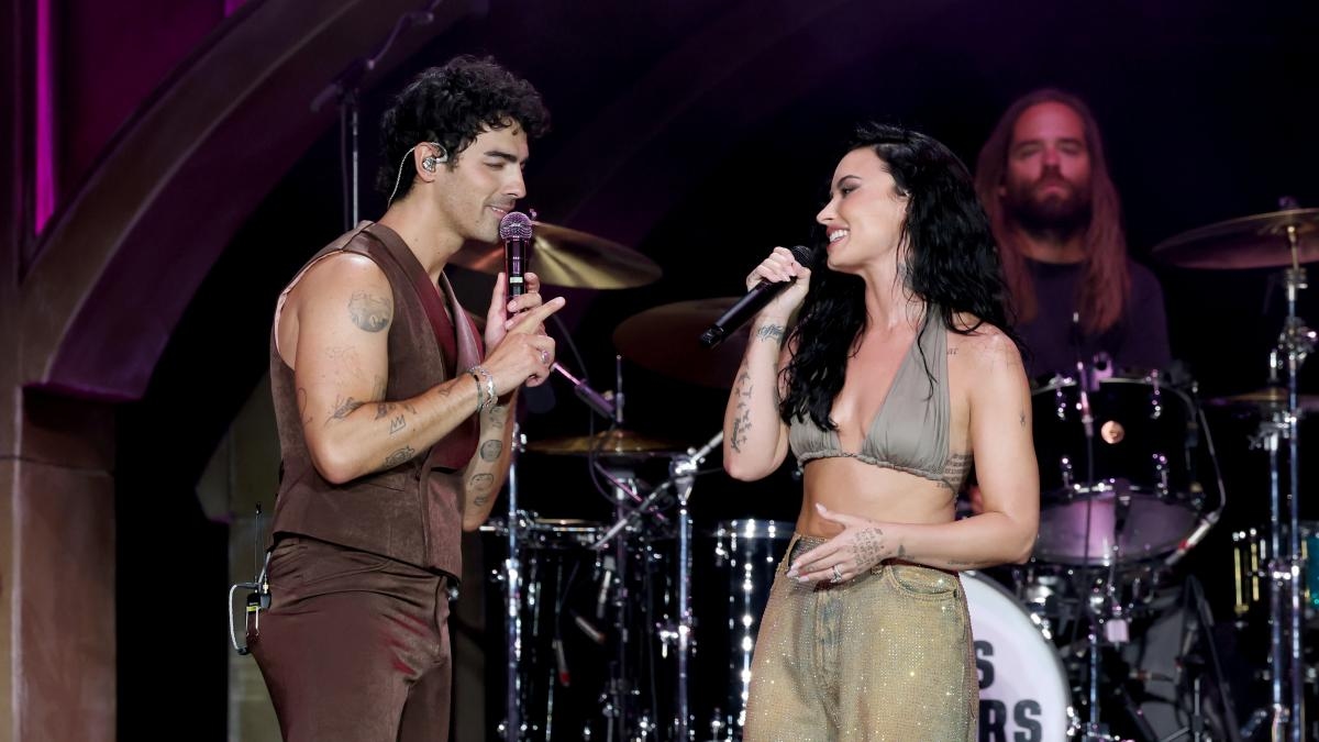 Disney, Jonas Brothers'lı ancak Demi Lovato'suz 'Camp Rock 3'ün geri döneceğini duyurdu.
