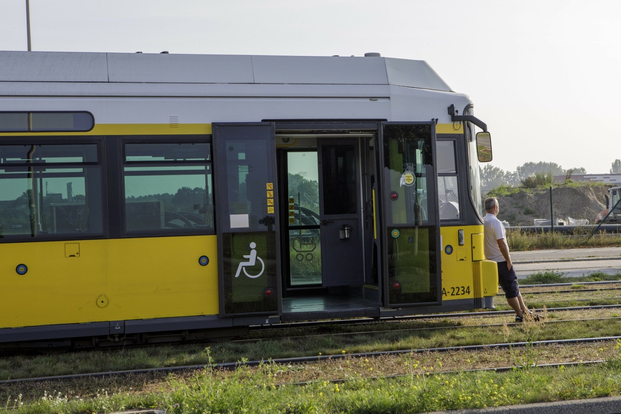 News-Overkill | Berlin: Mann betrat Büro!