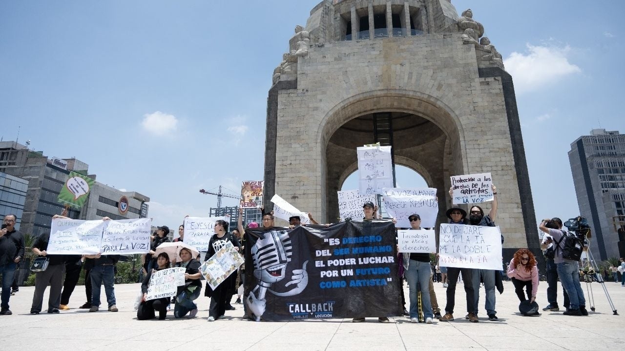 "AI is not the enemy, it's the lack of ethics": this is how the creators made their voices heard in Mexico City (Video)