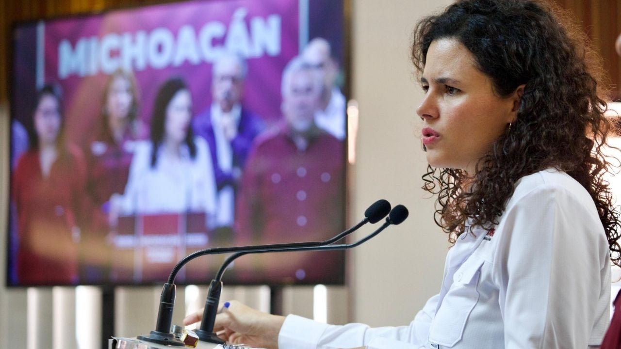 „Er arbeitet sehr gut“: So verteidigte Luisa Alcalde „Andy“ López Beltrán nach seiner Tour-Abstinenz.