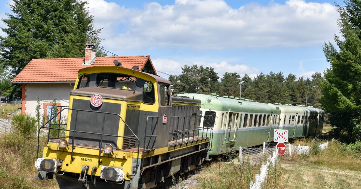 Estivareilles. Omnibus Horror Show: Halloween takes to the rails