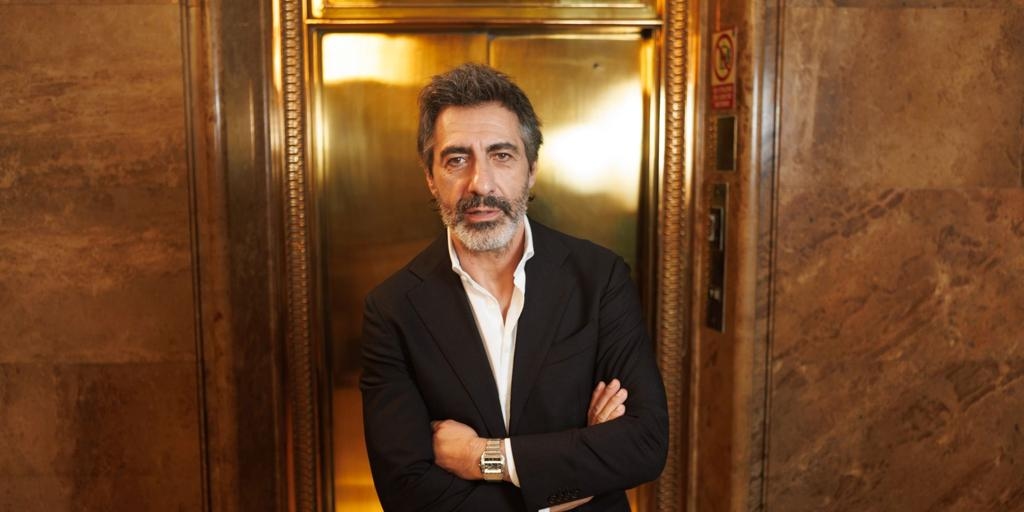 „Vera. Eine Liebesgeschichte“ von Juan del Val ist ein schlechter Roman... Schrecklich.