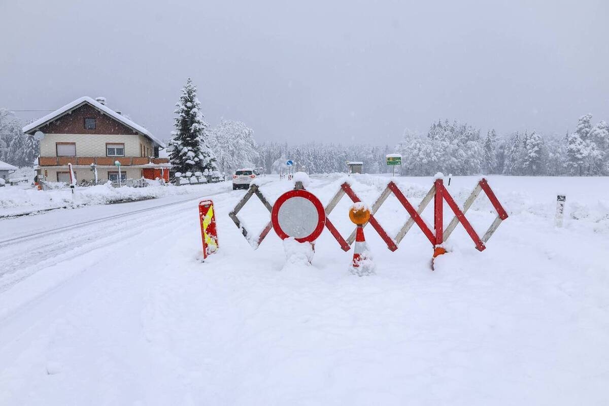 Allerta valanghe estesa nella regione russa